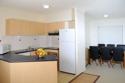 Bella Mare Beachside Apartments - Accommodation in Surfers Paradise 5