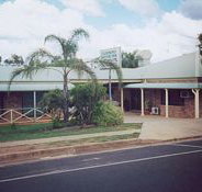 Clermont Motor Inn - Accommodation in Surfers Paradise