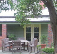 Bell Cottage - Accommodation in Surfers Paradise