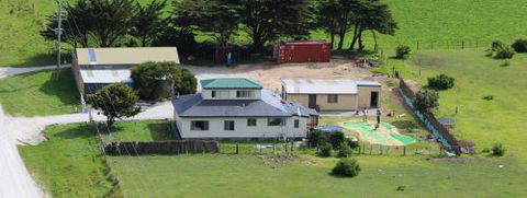 King Island Golf And Surf Accommodation - Accommodation in Surfers Paradise 0