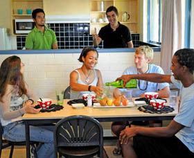 Clv Smart Stays Perth South - Accommodation in Surfers Paradise 0