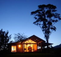 Promised Land Cottages - Accommodation in Surfers Paradise