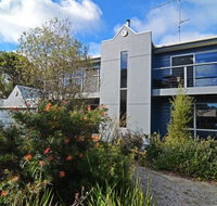Barrakee Beach House - Accommodation in Surfers Paradise