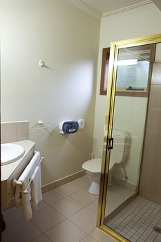 Bell Motel - Accommodation in Surfers Paradise 0
