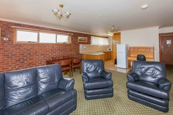 Bell Motel - Accommodation in Surfers Paradise 21