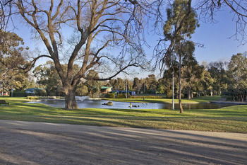 Best Western Melbourne's Princes Park Motor Inn - Accommodation in Surfers Paradise 0