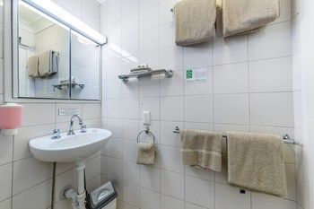 Best Western Melbourne's Princes Park Motor Inn - Accommodation in Surfers Paradise 18