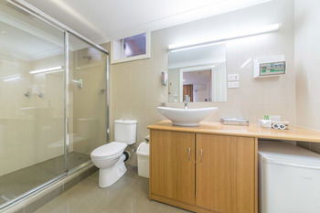 Best Western Melbourne's Princes Park Motor Inn - Accommodation in Surfers Paradise 25