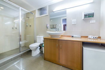Best Western Melbourne's Princes Park Motor Inn - Accommodation in Surfers Paradise 40