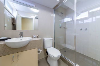 Best Western Melbourne's Princes Park Motor Inn - Accommodation in Surfers Paradise 49