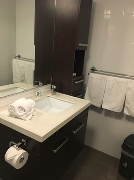 Checkers Resort & Conference Centre - Accommodation in Surfers Paradise 12