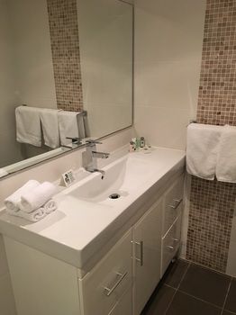 Checkers Resort & Conference Centre - Accommodation in Surfers Paradise 14