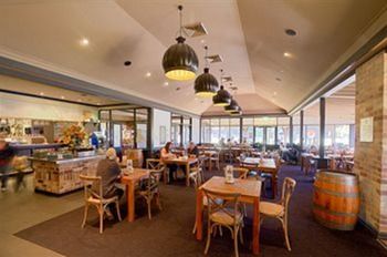 Potters Hotel Brewery Resort - Accommodation in Surfers Paradise 4