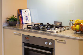Apartments @ Glen Waverley - Accommodation in Surfers Paradise 20
