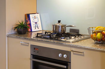 Apartments @ Glen Waverley - Accommodation in Surfers Paradise 24