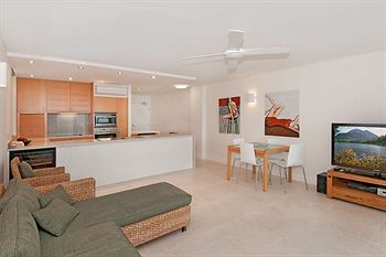 Fairshore Noosa - Accommodation in Surfers Paradise 35