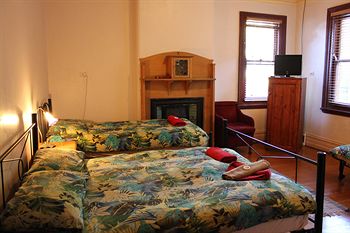 Burwood Bed And Breakfast - Accommodation in Surfers Paradise 6