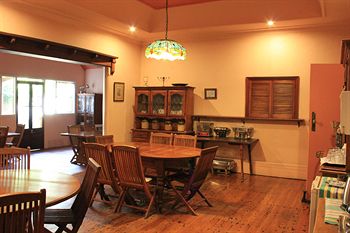 Burwood Bed And Breakfast - Accommodation in Surfers Paradise 10