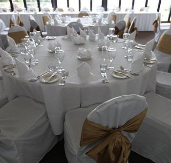The Huskisson - Accommodation in Surfers Paradise 7