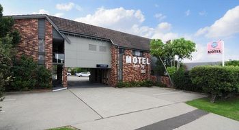 The Huskisson - Accommodation in Surfers Paradise 10