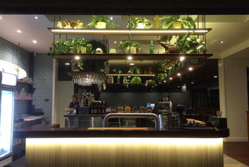 The Huskisson - Accommodation in Surfers Paradise 17
