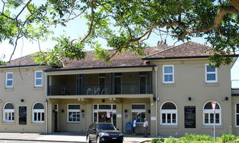 The Huskisson - Accommodation in Surfers Paradise 20