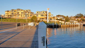 The Huskisson - Accommodation in Surfers Paradise 21