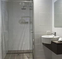 The Huskisson - Accommodation in Surfers Paradise