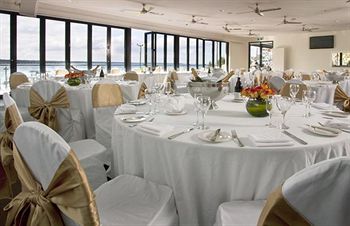 The Huskisson - Accommodation in Surfers Paradise 1