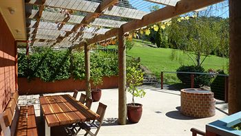 Mast Gully Gardens Bed & Breakfast - Accommodation in Surfers Paradise 1
