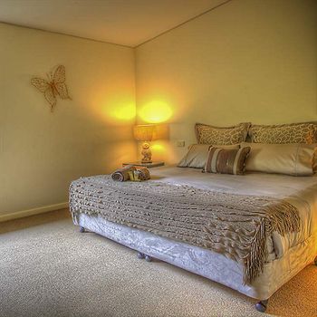 CountryPlace - Accommodation in Surfers Paradise 5