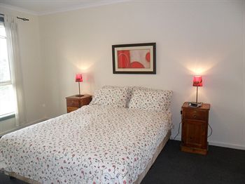 Australian Home Away @ Box Hill 32 - Accommodation in Surfers Paradise 4