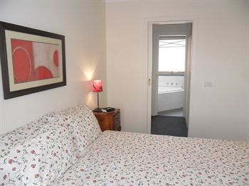 Australian Home Away @ Box Hill 32 - Accommodation in Surfers Paradise 5