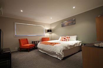 The Edgewater Bed & Breakfast - Accommodation in Surfers Paradise 10