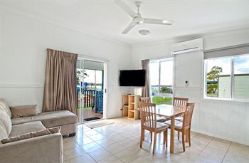 South Coast Retreat - Accommodation in Surfers Paradise 0