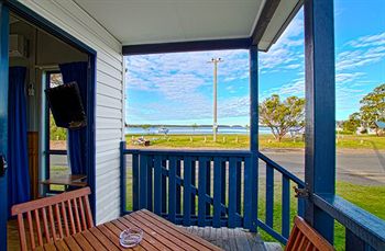 South Coast Retreat - Accommodation in Surfers Paradise 3