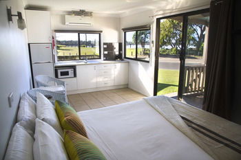 South Coast Retreat - Accommodation in Surfers Paradise 32