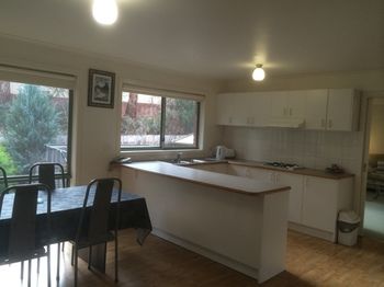 Australian Home Away Ringwood @ Bardia - Accommodation in Surfers Paradise 2