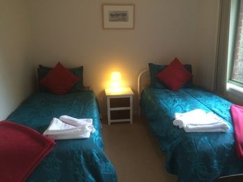 Australian Home Away Ringwood @ Bardia - Accommodation in Surfers Paradise 11
