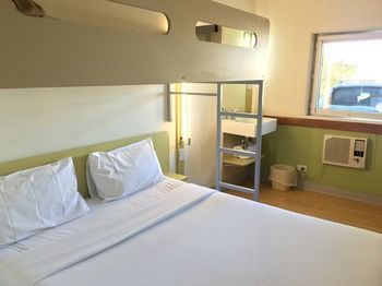 Ibis Budget Campbelltown - Accommodation in Surfers Paradise 4