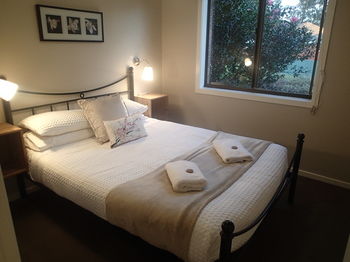 Dungowan Waterfront Apartments - Accommodation in Surfers Paradise 61
