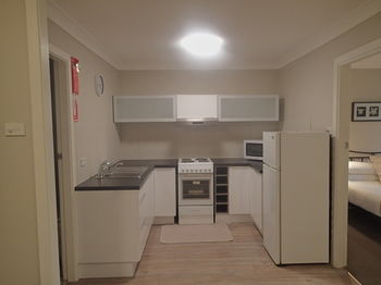 Dungowan Waterfront Apartments - Accommodation in Surfers Paradise 72
