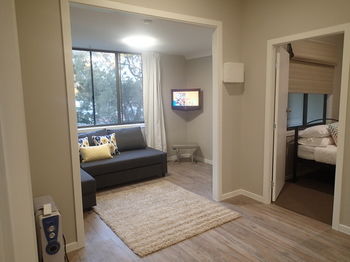 Dungowan Waterfront Apartments - Accommodation in Surfers Paradise 78