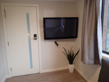 Dungowan Waterfront Apartments - Accommodation in Surfers Paradise 87