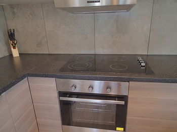 Dungowan Waterfront Apartments - Accommodation in Surfers Paradise 97