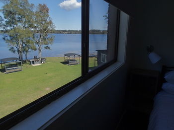 Dungowan Waterfront Apartments - Accommodation in Surfers Paradise 98