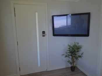 Dungowan Waterfront Apartments - Accommodation in Surfers Paradise 109