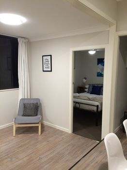 Dungowan Waterfront Apartments - Accommodation in Surfers Paradise 112