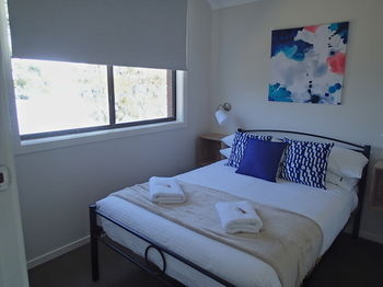 Dungowan Waterfront Apartments - Accommodation in Surfers Paradise 123