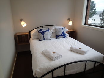 Dungowan Waterfront Apartments - Accommodation in Surfers Paradise 128